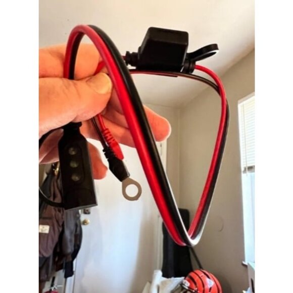 Fully Automatic 4.3 amp Battery Charger and Maintainer 12V - Picture 3 of 4